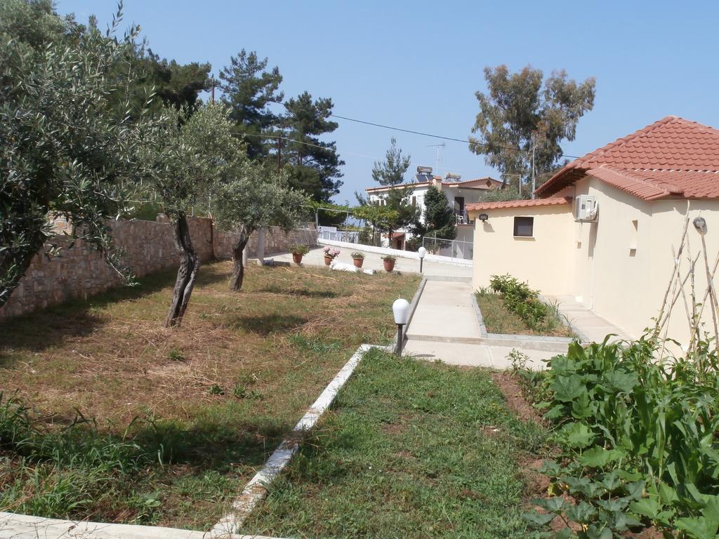 Villa Barouti Koinira Exterior photo