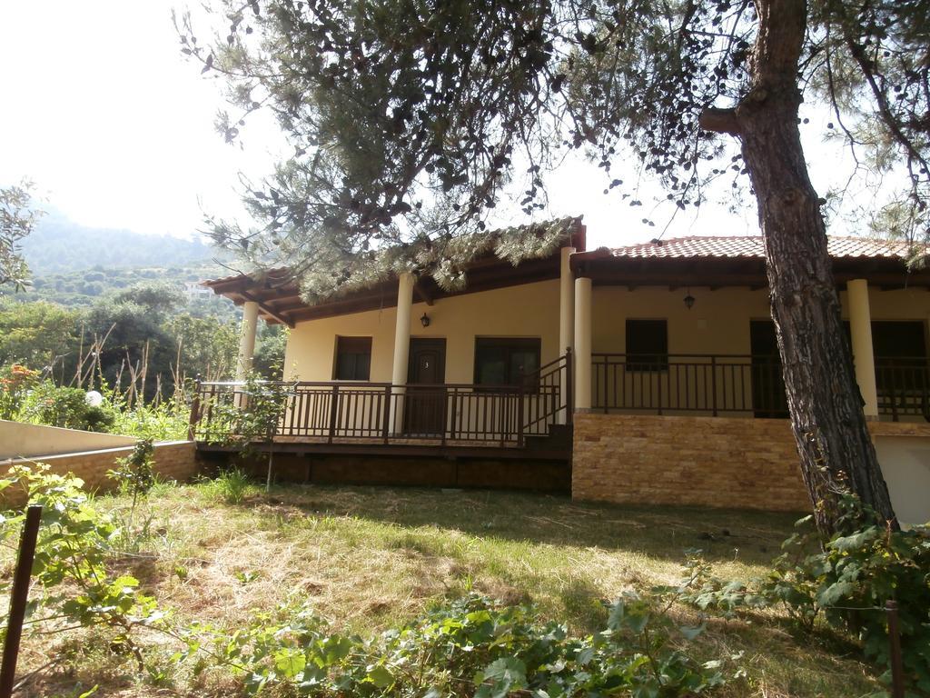 Villa Barouti Koinira Exterior photo